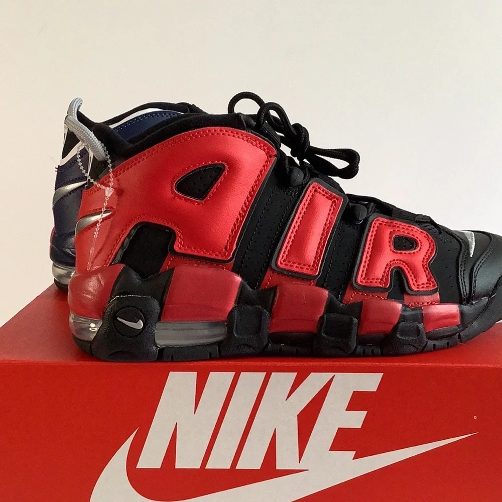 Nike Air More Uptempo Sneakers Kid Size 6Y BNWB‎
